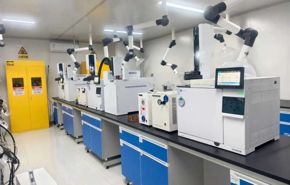 技術咨詢助力生物醫(yī)藥產(chǎn)業(yè)高質(zhì)量發(fā)展——鞏留縣創(chuàng)新驅(qū)動新路徑